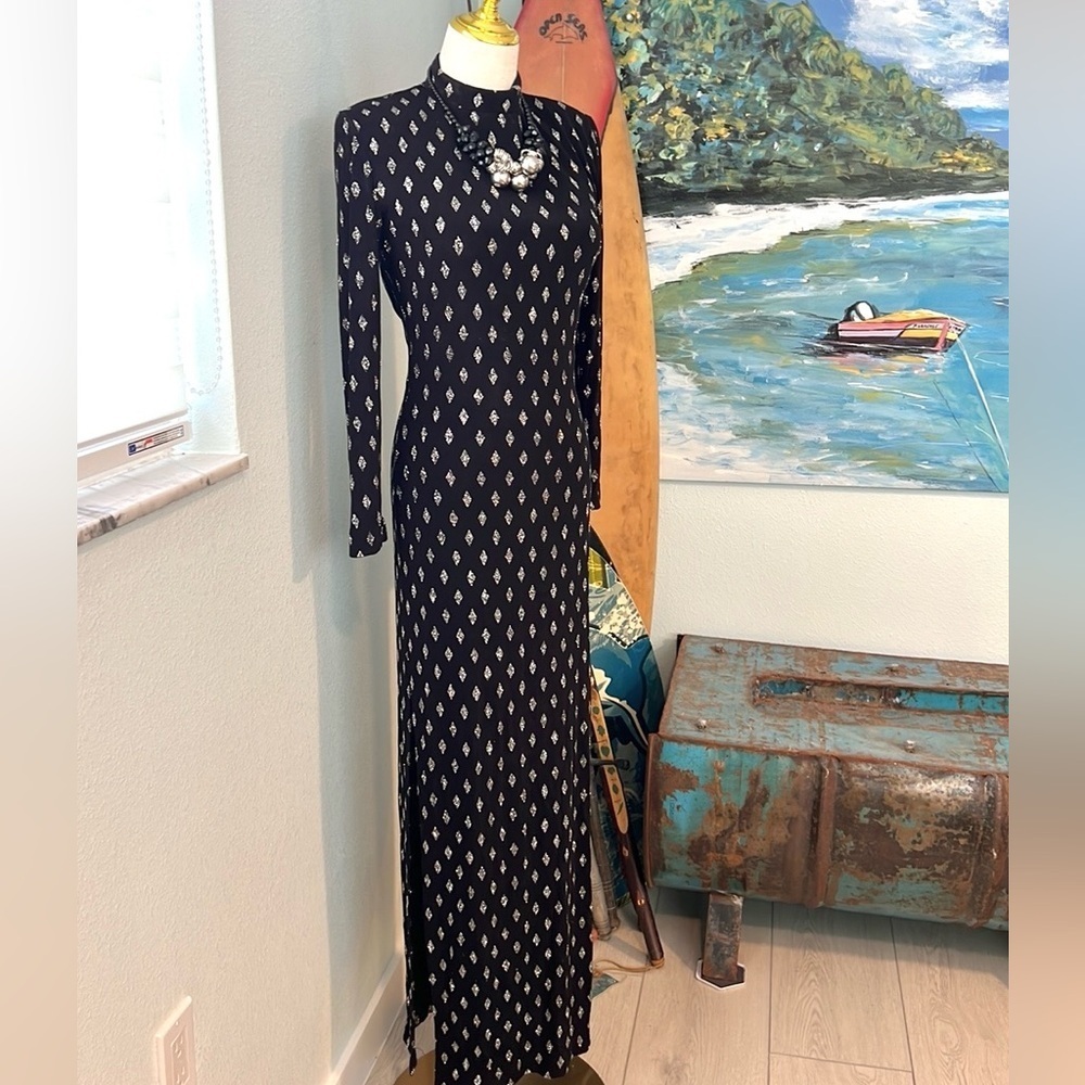 VTG Cach’e,Exquisite,Vintage Black & Silver,Open-Back Gown, Side Splits,6 - Picture 9 of 11